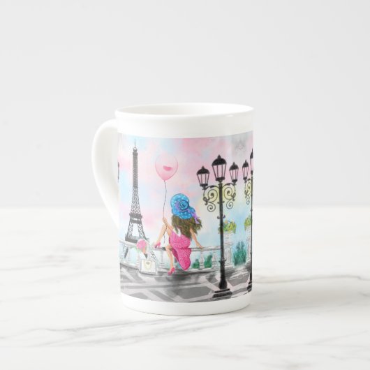 Vrouw met Roze Ballon in Parijs Mok Eiffeltoren (Voorkant links)