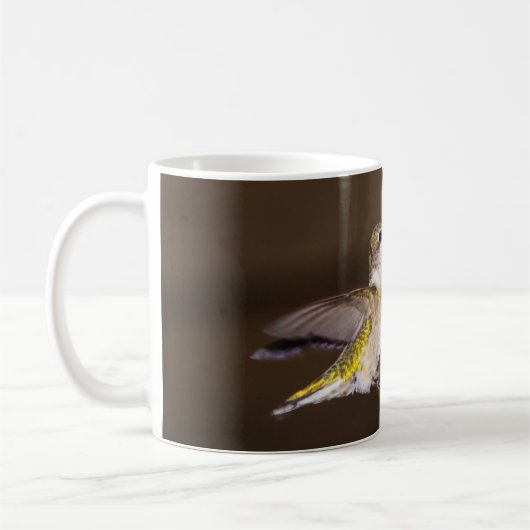 Vrouw met ruby-troebele Hummingbird Koffee Mok (Links)