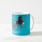 Vrouw model zwemmen Thunder_Cove Koffiemok (Voorkant rechts)