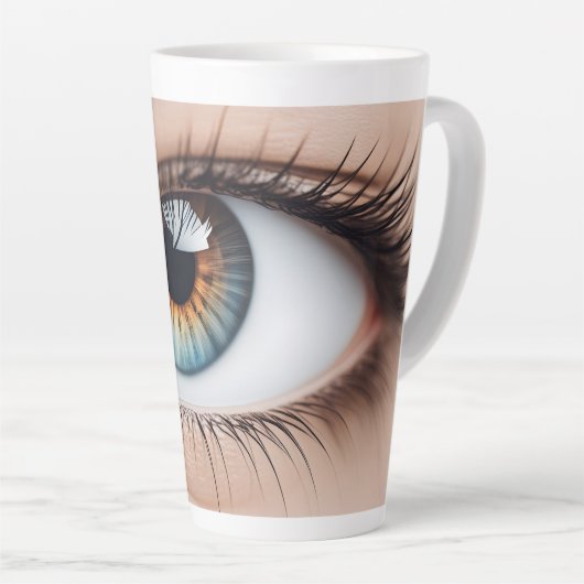 Vrouw oogmacro latte mok (Rechterhoek)