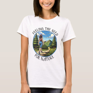 Vrouw op een natuurwandeling t-shirt