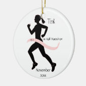 Vrouw Ornament met halve marathon in roze (Links)