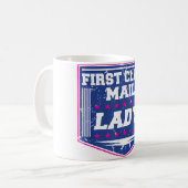 Vrouw Postal Worker First Class Mail Lady Stamp Koffiemok (Voorkant links)