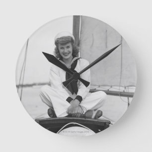 Vrouw Sailor Ronde Klok