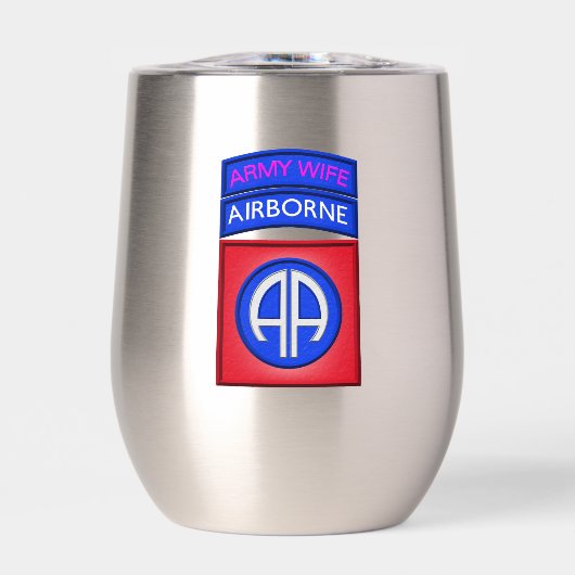 Vrouw van het 82nd Airborne Division leger (Voorkant)