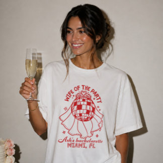 Vrouw van het feest aangepaste vrijgezellenparty b t-shirt