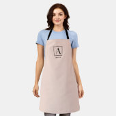 Vrouwelijk Blush Roze Monogram Initiaal Script Chi Schort (Gedragen)