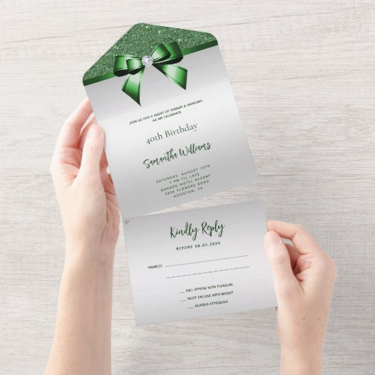Vrouwelijke Emerald Gem Bow & Glitter Verjaardag All In One Uitnodiging (Afscheurbaar)