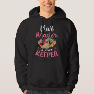 Vrouwelijke nageltechniek voor een manicure hoodie