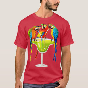 Vrouwelijke parrots Drink Margarita op Summer Vaca T-shirt