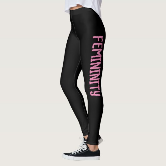 vrouwelijkheid. leggings (Links)