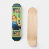 Vrouwen aan het elektriciteitskateboard skateboard (Voorkant)