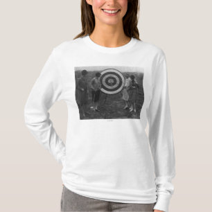 Vrouwen die de Foto van het Doel van de Archery on T-shirt