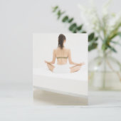 Vrouwen die yoga doen briefkaart (Staand voorkant)