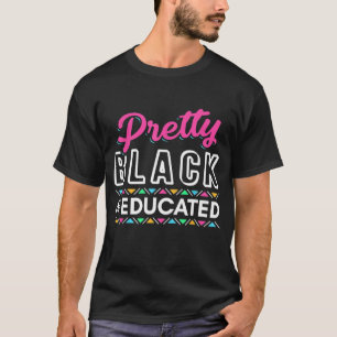 Vrouwen geven zwart en opgeleid zwart-Afrikaans T-shirt