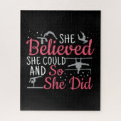 Vrouwen gymnastiek - ze geloofde dat ze kon legpuzzel (Verticaal)