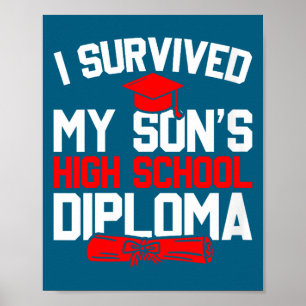 Vrouwen hebben zoon's middelbareschooldiploma over poster
