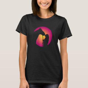 Vrouwen houden van echte meisjes die gekleed zijn t-shirt