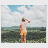 Vrouwen in de buurt van bomen cadeaupapier (Vlak)