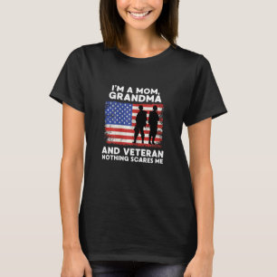 Vrouwen in een moeder oma en veteraan niets schrik t-shirt