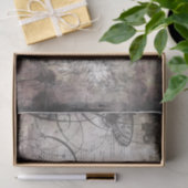 Vrouwen in grijze ontkoppeling tissuepapier (Geschenk)