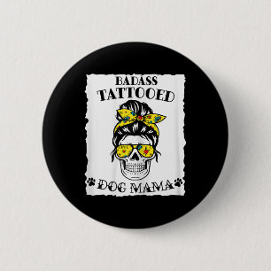 Vrouwen Inkt Mama Tattoo Mama Tattoo Hond Mama Met Ronde Button 5,7 Cm