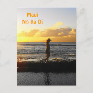 Vrouwen lopen op strand op zonsondergang in Maui Briefkaart