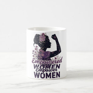 Vrouwen met een krachtige kracht koffiemok