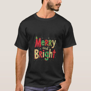Vrouwen Vrolijk en helder kerstboom kerstverlichti T-shirt