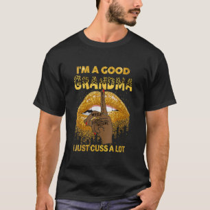 Vrouwen zijn een goede grootmoeder die ik alleen m t-shirt