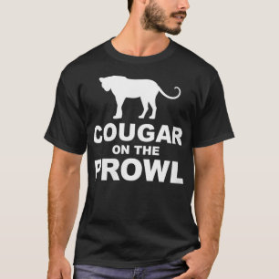 Vrouwencougar op de Prowl Women's VNeck T-shirt
