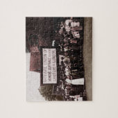 Vrouwengroep met banner legpuzzel (Verticaal)