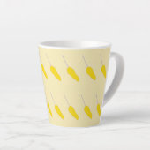 Vruchten van het aardontwerp latte mok (Rechterhoek)