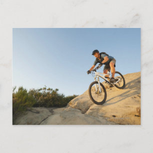 VS, Californië, Laguna Beach, Man fietsen naar ben Briefkaart