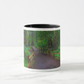 VS, Californië. Pad onder sequoia Mok (Midden)