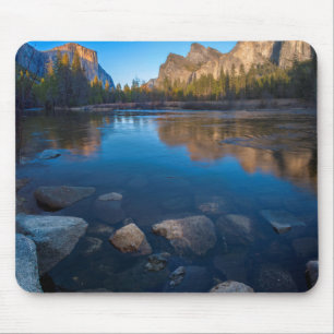 VS, Californië. Yosemite Valley View 2 Muismat