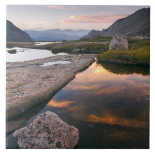 VS, Colorado, Rocky Mountain NP. Zonsopgang in Tegeltje