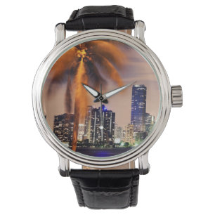 VS, Florida, Miami skyline bij schemering Horloge