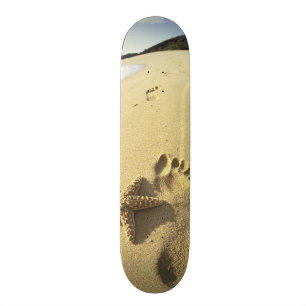 VS, Hawaii, Maui, Makena Beach, Footprint en Skateboard