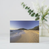 VS, Hawaii, Maui, voetafdrukken in zand, Makena Briefkaart (Staand voorkant)
