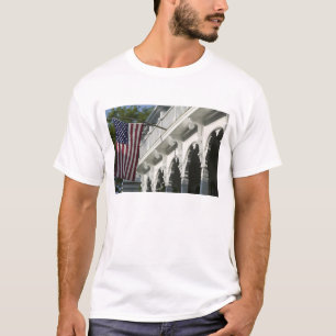 VS, MASSACHUSETTS, Martha's Vineyard: T-shirt