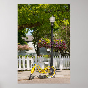 VS, Michigan, Mackinac Island. Gele fiets Poster
