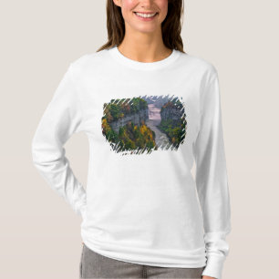 VS, New York, Letchworth State Park. Rivier en T-shirt