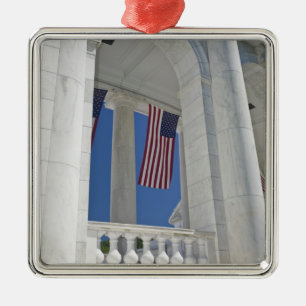 VS, VA, Arlington. Amerikaanse vlaggen hangen Metalen Ornament