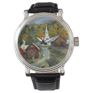 VS, Vermont, Waits River. Herfstloof voegt Horloge