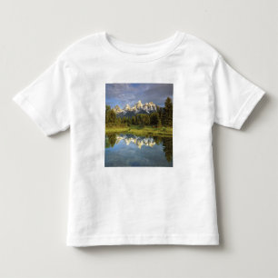 VS, Wyoming, Grand Teton National Park. Grand 2 Kinder Shirts