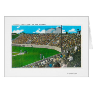 Vue de la troisième ligne de base du baseball muni