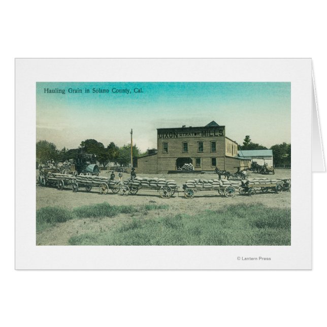 Vue des fraiseuses transportant du grain à l'usine (Devant horizontal)