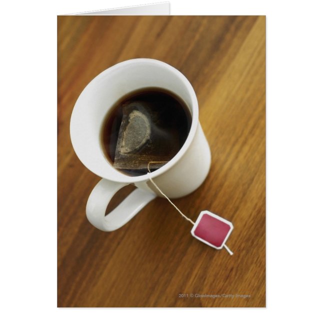 Vue en grand angle d'une tasse de thé (Devant)