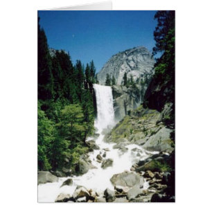 Vue sur les chutes vernales